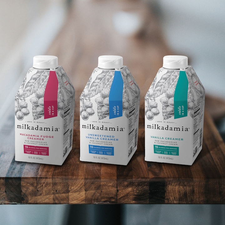 Milkadamia eligió una caja de 16 onzas, que tiene forma de botella y proporciona todas las ventajas ambientales de un envase aséptico.