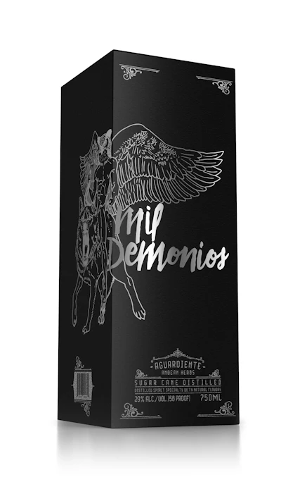 Diseño innovador de la caja del aguardiente Mil Demonios.