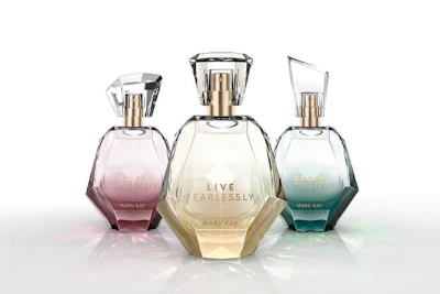 La colección incluye tres fragancias: Live Fearlessly, Love Fearlessly y Dream Fearlessly.
