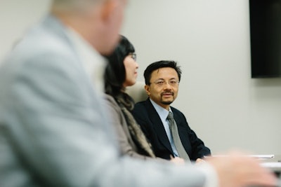 Dr. Yan Wang (derecha) Dra. Haesun Park (centro), David Greenfield (izquierda).