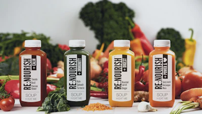 Re:Nourish, empresa del Reino Unido, ofrece sopa en botellas de polipropileno transparente.