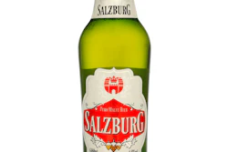 Primera botella de PET para cerveza en A. Latina, desarrollara por Amcor para la cervecería brasilera New Age.