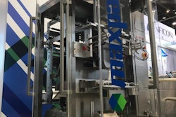 Formadora, llenadora, selladora vertical de UCM Holdings, LLC - Maxpack