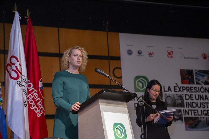 En el acto de lanzamiento, Anne Schumacher, vicepresidenta de Ferias Comerciales de Koelnmesse destacó los beneficios que representa la alianza con Corferias para la organización del evento.