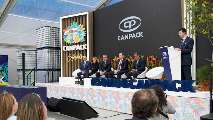 En Tocancipá, un municipio cercano a la capital colombiana, donde operan importantes empresas de la industria de bebidas, Canpack, el gigante polaco de fabricación de latas, tapas, botellas y empaques para alimentos abrió las puertas de una moderna planta de producción.