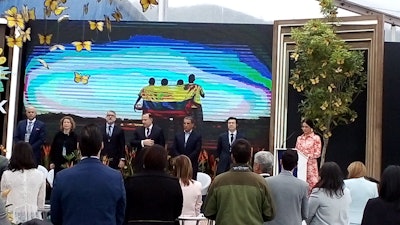 A la inauguración de la nueva planta de fabricación de latas de Canpack en Colombia asistieron, entre otros, representantes de los gobiernos de Polonia y Colombia.