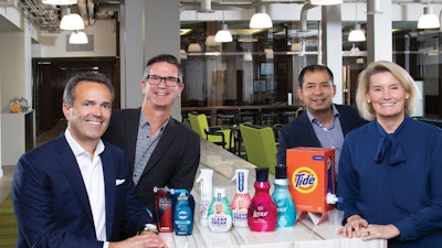 En qué dirección indica la brújula de Procter & Gamble