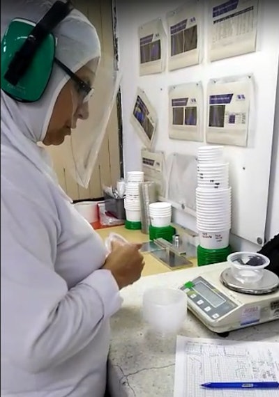 COVID-19: Grupo Phoenix inicia producción de mascarillas de protección con PET 100% reciclable