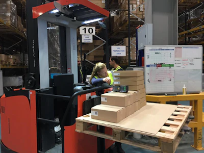 La actualización de ERP permite el modelo directo-al-consumidor para Avery