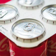 Coca-Cola ofrece una primicia europea con cartón reciclado para latas