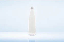 KHS y ALPLA desarrollan botella de PET retornable ultraliviana y 100% reciclable
