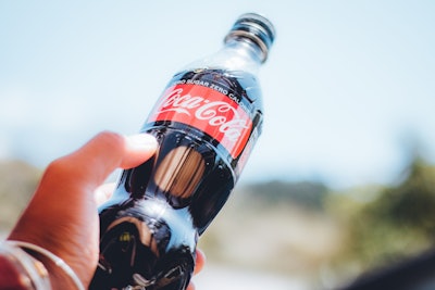 Femsa, la embotelladora de Coca-Cola en México, presenta amparo contra nueva norma de etiquetado