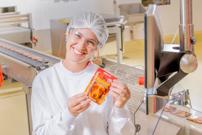 Inspección al 100% de sellado de empaques retortables para comida para mascotas