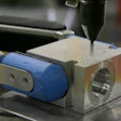 Pinzas para robots colaborativos ayudan a automatizar producción de colectores hidráulicos