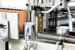 Con GLU | ECO® es posible hacer ajustes para remover el exceso de pegamento del rodillo cada determinado tiempo, con lo que se obtiene una capa mucho más delgada y uniforme sobre la etiqueta. Esta eficiencia se refleja en ahorros de hasta un 50 % en consumo de pegamento.