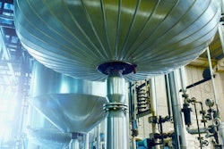 En la industria química, los reactores suelen ser un cuello de botella en el proceso de fabricación. Existe una latencia significativa en la química, lo que dificulta el control y las pérdidas pueden identificarse mediante la recopilación de datos del proceso y su reconciliación con el contexto humano.