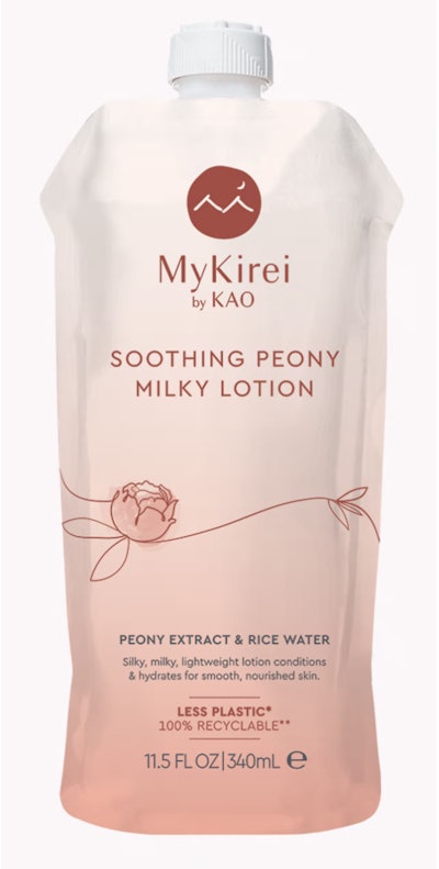 El recambio Eco-Pouch encaja en la parte posterior del Eco-Holder por el cuello y se agrega un dispensador de bomba reutilizable.