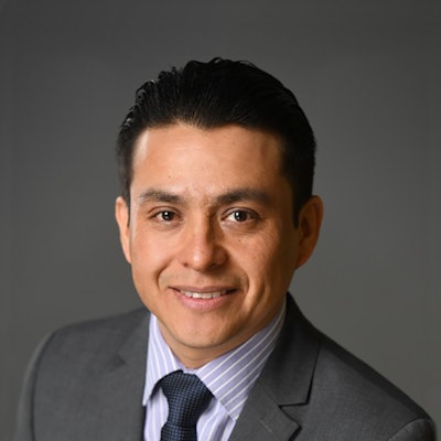 Enmanuel Aparicio, Siemens en representación de la Organización para la Automatización y el Control de las Máquinas, OMAC.