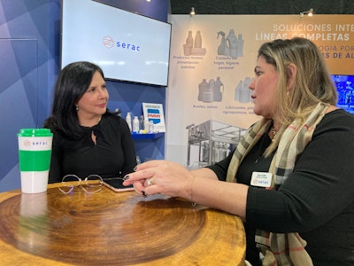 En la foto Lilián Robayo, editora de Mundo PMMI (Izq.) y Rose Graffin, nueva presidenta y directora de la junta directiva de Serac.