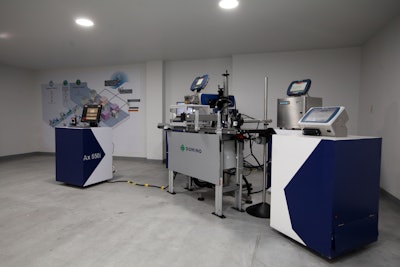 En los laboratorios de prácticas y muestras se ofrecerá a los clientes capacitación y la oportunidad de realizar pruebas de los equipos en sus productos.