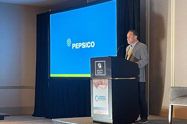Ernesto Guzmán, director de Operaciones para México y Líder Regional de Operaciones Estratégicas para Plásticos de PepsiCo durante foro Sustainability in Packaging Latin America 2022, celebrado esta semana en México.