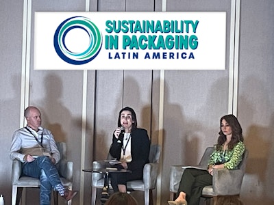 De izq. a derecha: Mark Minneboo, director regional Latam de Plastic Oceans; Izarelly Rosillo Pantoja, consultora internacional en Medio Ambiente, en representación del PNUMA; y Ma. Alejandra González, coordinadora regional de Políticas del Plástico de la WWF, durante panel 'Tratado Global sobre Plásticos: Cómo nos impactará a todos', en el foro 'Sustainability in Packaging Latin America 2022', organizado por Smithers en Ciudad de México.