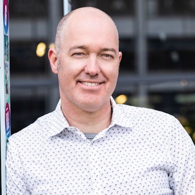 Mark Minneboo, director regional para América Latina de Plastic Oceans, actuó como moderador de la conversación que sostuvieron las representantes de la WWF y las Naciones Unidas, conocedoras a fondo de los temas de regulación de los plásticos en México y en el mundo.