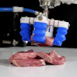 El software mGripAI de Soft Robotics incorpora tecnología patentada de visión 3D, IA y agarre suave para recoger, colocar y clasificar productos alimenticios delicados, variables y a granel.