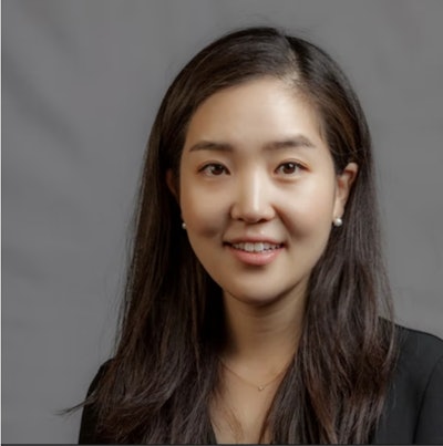 Victoria Jung, líder de Tecnología de Empaque para el portafolio de Productos para el Cuidado de Superficies de P&G.