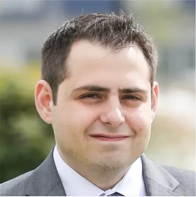 Nick Petrosyan, gerente de éxito del cliente de TrendMiner.