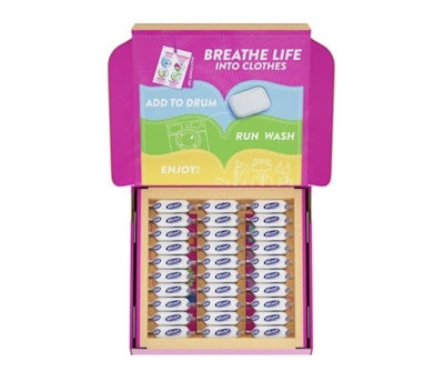 Nuevo empaque minimalista de Reckitt para el quitamanchas Vanish.