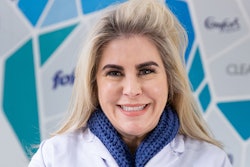 “El polipropileno orientado biaxialmente (BOPP), normalmente utilizado en la fabricación de envases flexibles, como películas y etiquetas, ahora puede ser usado para crear tapas de PCR”, señaló Zita Oliveira, gerente de Sustentabilidad en Empaques para América Latina de Unilever