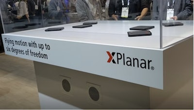 Beckhoff mostró un movimiento deslumbrante en los transportadores de mesa XPlanar.