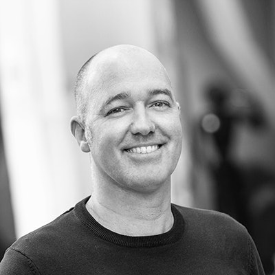 Mark Minneboo, director de promoción de Plastic Oceans Chile.