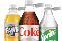 Tapas unidas a la botella Coca - Cola