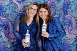 Las hermanas Tracy Luckow (izq.) y Lori Gitomer desarrollaron la nueva línea Whipnotic de coberturas de crema batida para ofrecerles a los consumidores más valor, innovación y creatividad en la categoría.