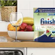 Presentado en las tiendas minoristas de Carrefour en Francia en el otoño del año pasado, la bolsa de papel es la culminación de un proceso de varios pasos de Reckitt para 'lograr el empaque definitivo en términos de sustentabilidad'.