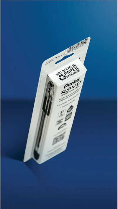 La parte del blíster de papel es de 14 pt. SBS C1S que se imprime en offset solo en negro.