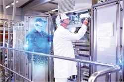 La resolución remota de problemas puede permitir que los técnicos obtengan asistencia de expertos, incluso si no se encuentran físicamente en la misma habitación que ellos.