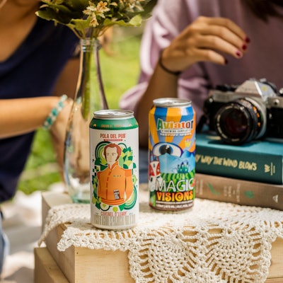 “Hemos empezado a ofrecer impresión digital a varios clientes productores de cerveza artesanal. Son tirajes muy cortos, que en 500 o 600 metros lineales de impresión producen las etiquetas para cerca de una decena de referencias”, le dijo a Mundo PMMI, Diego Fernández.