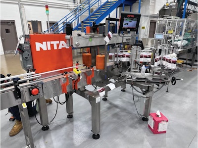 Las operaciones de etiquetado son bastante uniformes de un producto a otro.