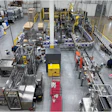 La nueva línea de envasado automatizado Diamond Shine Bullseye de 2,5 galones es un elemento clave de una mudanza reciente a una nueva planta de fabricación en Mentor, Ohio, todo parte de un proyecto de renovación de 10.126 metros cuadrados y 20 millones de dólares para acomodar una mayor producción.