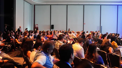 El día 2 de Keynotes EXPO PACK tuvo una de las audiencias más concurridas. Asistentes al Panel 'Desafíos y perspectivas del liderazgo femenino en la industria del empaque-Voces de mujeres líderes latinoamericanas'.