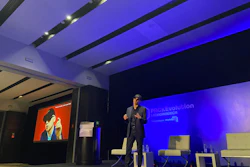 Hernán Braberman, director creativo de Tridimage, sedujo a la audiencia de PACKEvolution Latinoamérica en México con su presentación 'Top Gen Z Packaging Trends: Bizapack Design'.