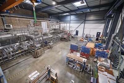 Con sede en Courville sur Eure (Francia), Nova, una de las filiales de Serac, parte de la división CUP, duplicó en 2023 el área de su taller dedicada a la producción de máquinas de envasado.