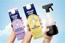 El empaque para los productos de limpieza para el hogar, el cuidado personal y la ropa de Cleancult incluye una botella reutilizable, recargable, resistente a roturas y con forma de vaso, y recambios en una caja de cartón con tapa a dos aguas.