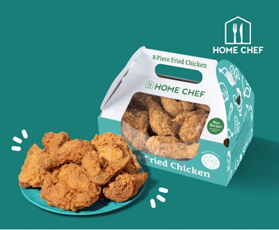 El nuevo empaque para Home Chef's Fried Chicken consiste en una caja de papel con asas que cuenta con orificios de ventilación para permitir la condensación escape del empaque y una ventana a través de la cual los consumidores pueden ver el producto.