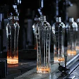 Mas de 150.000 botellas de vidrio fueron fabricadas para el licor de flor de Sauca, GERMAIN®, usando hidrógeno como fuente de energía principal en un horno de vidrio.