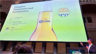 AlmaScience resuelve el deseo de AB InBev de semi-serialización utilizando códigos datamatrix integrados en los logotipos de la cerveza Corona grabados con láser en el envase.
