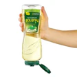 La botella rediseñada de aceite Nutrioli de Ragasa tiene una válvula que ofrece control y comodidad para el usuario, con beneficios de no goteo y fácil limpieza.